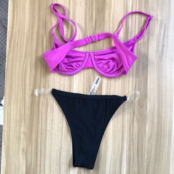 Shein Bikini. Unique clear plastic straps. Xtra pink xhilirarion top. Size S. - Picture 4 of 8